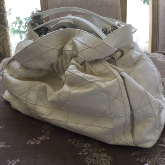 Christian Dior Handbag Blanc Lambskin - Picture 4 of 9